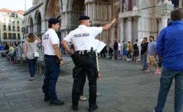 Assunzione a tempo determinato di 100 vigili Assunzione a tempo determinato di 100 vigili